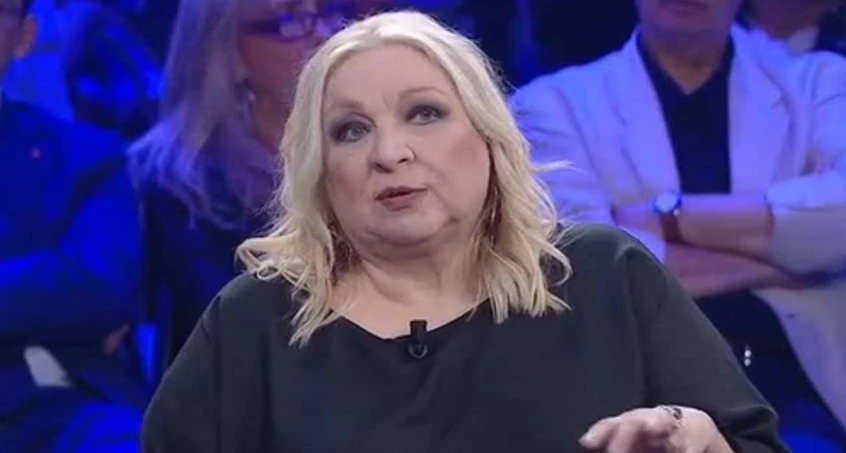 Maria Giovanna Maglie: "I clandestini sono clandestini, ripetete con me"