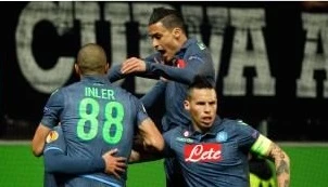 Il Napoli strapazza il Wolfsburg, Fiorentina pari a tempo scaduto in Ucraina