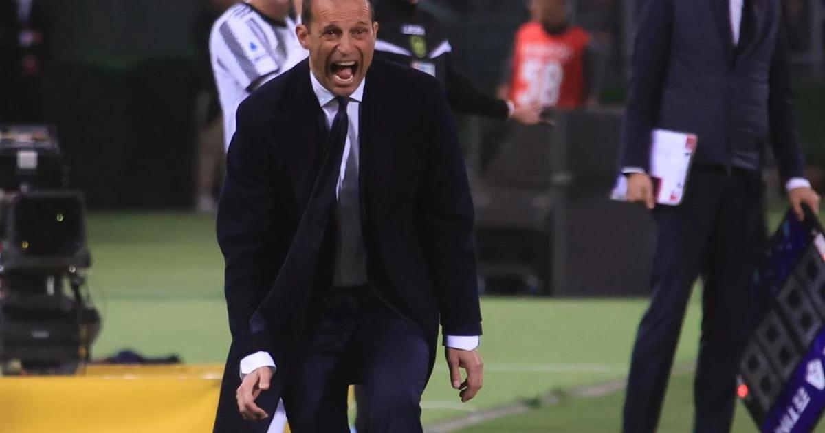 Juve, "esoneratelo!". E mette un like: chi vuole cacciare Allegri