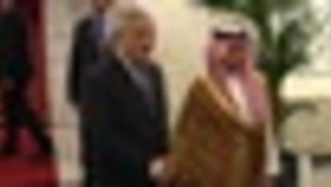 Gaza, Tajani riceve omologo saudita per vertice dell'Alleanza globale