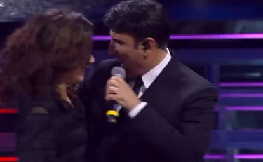 Sanremo 2026, Sal Da Vinci spiazza tutti: chi è la donna con cui ha ballato sul palco