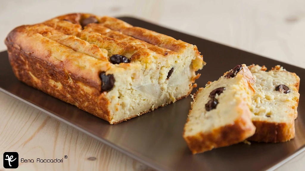 Plum cake ai carciofi e olive