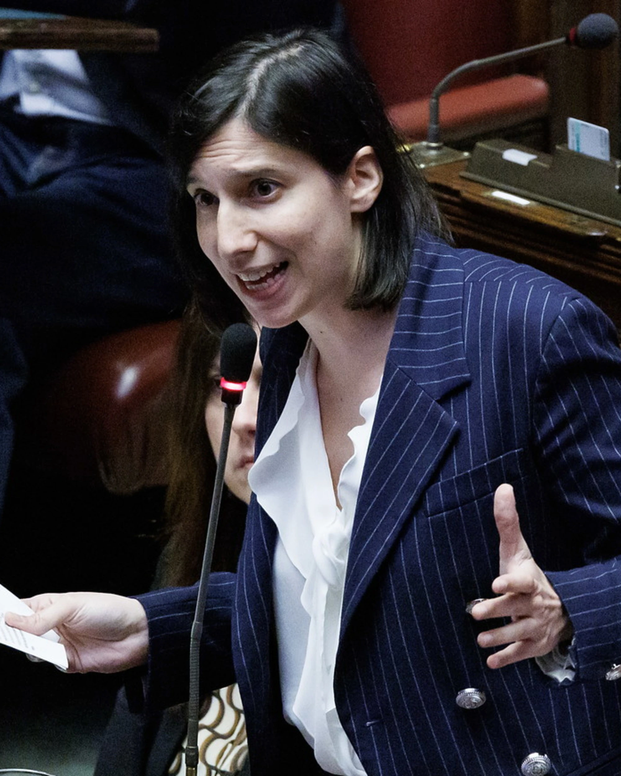 Giorgia Meloni demolisce Elly Schlein: "Macumbe e 10 anni di nulla"