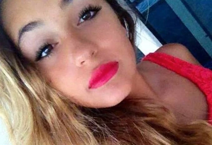 Monza, la 19enne ordina al fidanzato l'omicidio dell'ex: agguato e coltellate, gli sms-choc