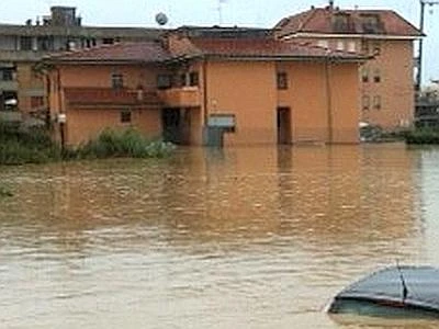 Allarme maltempo, un morto nel Veronese Il cadavere trovato in un garage allagato