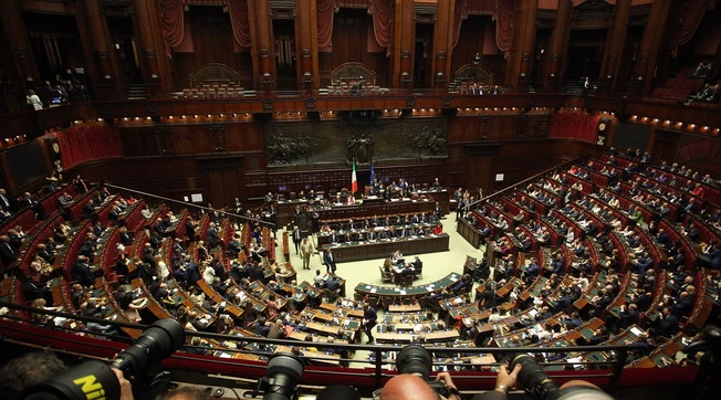 Giorgia Meloni, il Parlamento rischia di incepparsi: cosa può succedere