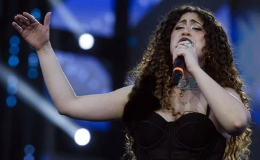 Delia, la denuncia: "Minacce di morte e insulti per Bella Ciao modificata"