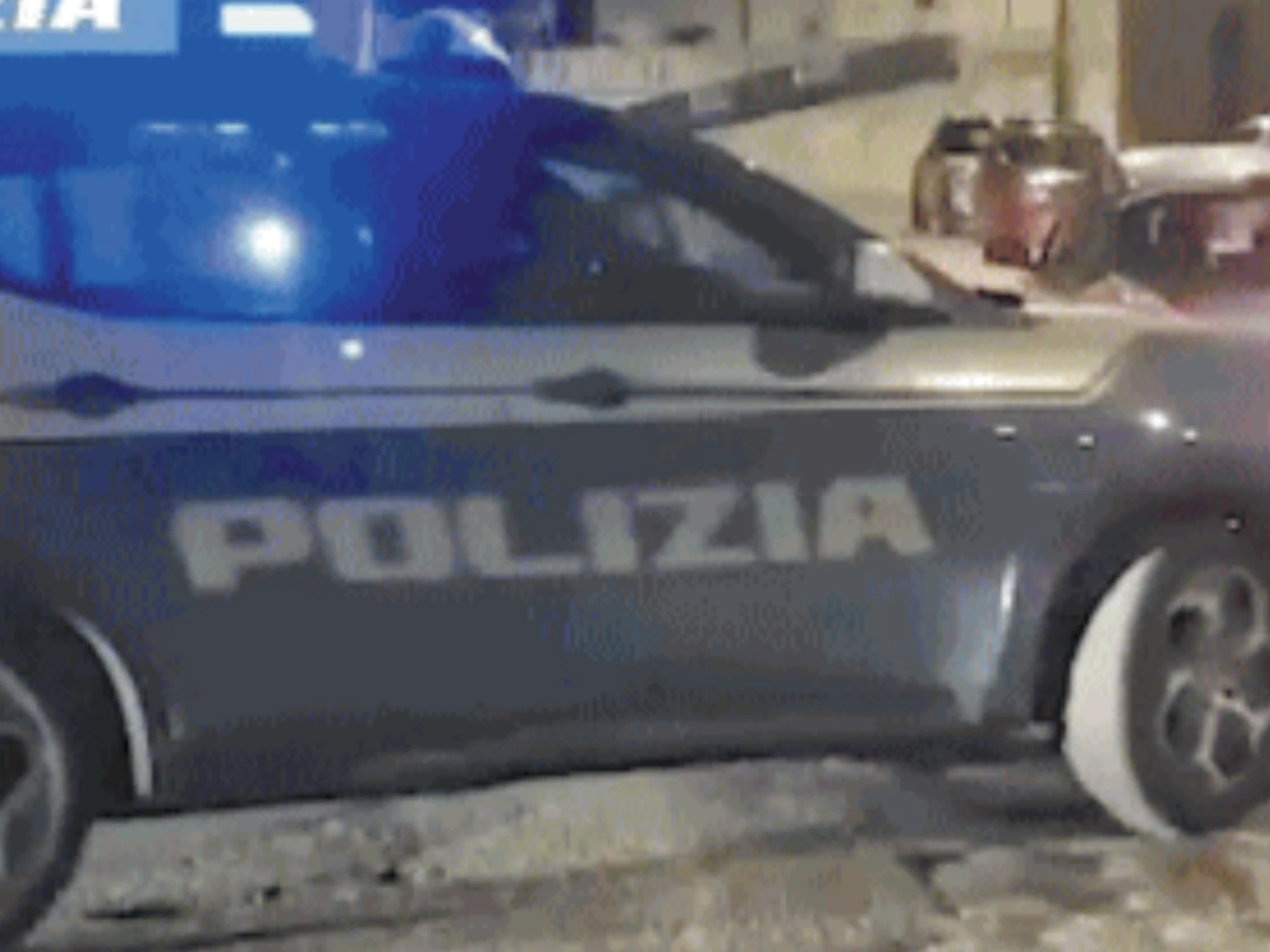 Milano, chi è l'incappucciato che terrorizza Quarto Oggiaro