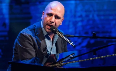 Checco Zalone, "messaggio a reti unificate": clamoroso su Mediaset