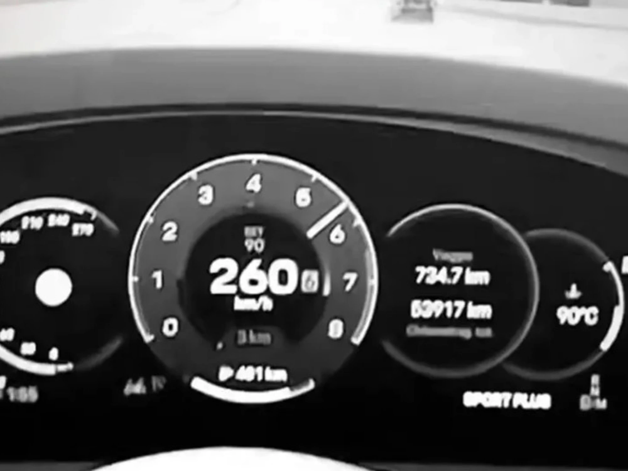 Codeluppi in Porsche in autostrada a 260 km all'ora: Pd in imbarazzo