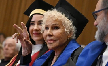 Ornella Vanoni e i soldi: "Fregata", quanto ha perso (e come)