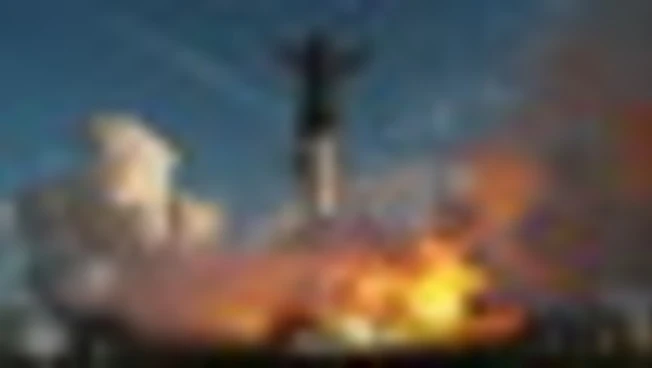 Decolla Starship, il mega razzo di SpaceX: primo volo in orbita
