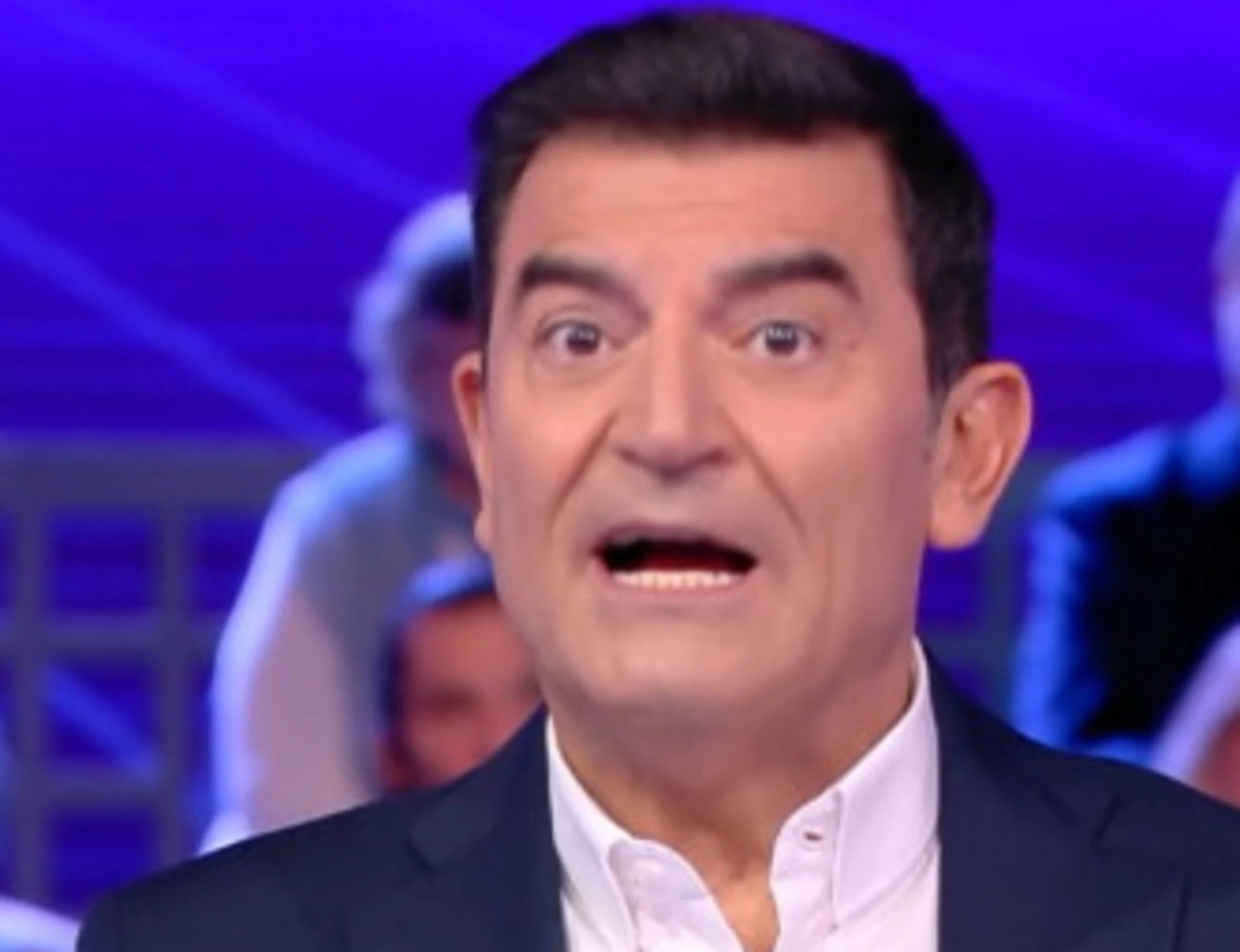 Caduta Libera, Max Giusti sconvolto: "Mai successo", cosa accade in puntata