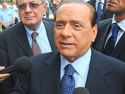 Shoah, Berlusconi choc: "Mussolini fece bene, leggi razziali la sua colpa peggiore"