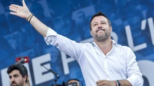Matteo Salvini, il leader leghista plaude all'ordinanza anti-immigrati del governatore della Sicilia, Nello Musumeci 