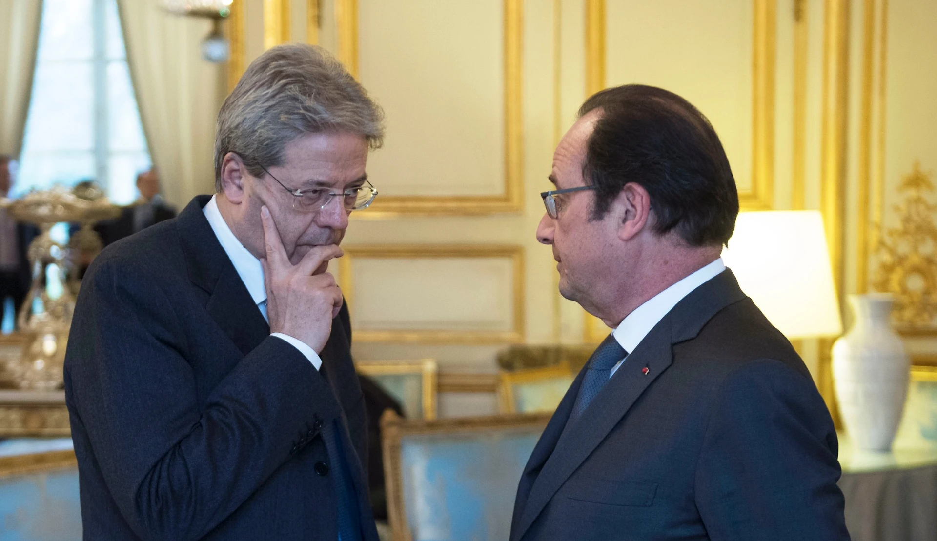 Paolo Gentiloni e l&apos;infarto: &quot;Mi venne mentre parlavo con Hollande. Perché ho fatto finta di niente&quot;