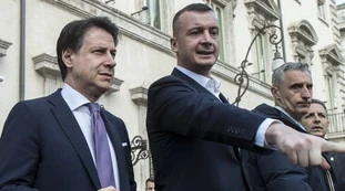 Renato Mannheimer, i sondaggi su Matteo Salvini: "La sua sorte dipende molto da Giuseppe Conte e Rocco Caslino"