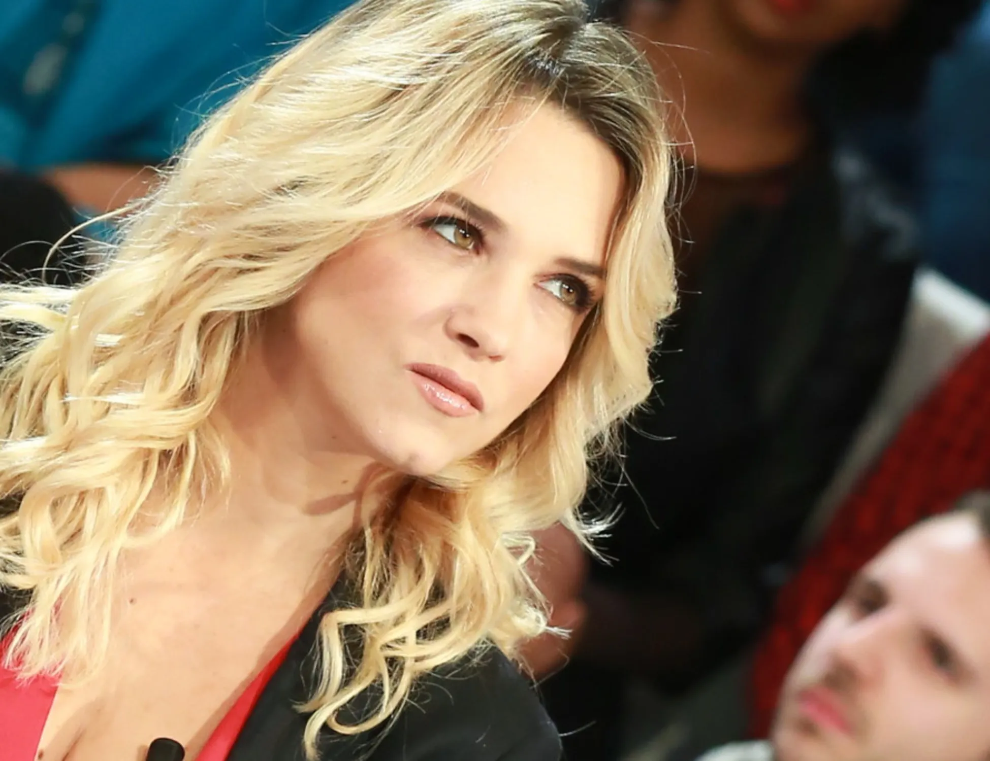 Scandalo IA: Francesca Barra nuda sul sito per adulti