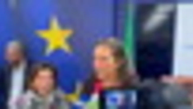 https://media.liberoquotidiano.it/AjiEggUvukPBAeRQ0GB_fLSFsEdiv01lbyesI7rsOFU/width:800/quality:90/aW1hZ2VzLzIwMjUvMTAvMDQvMTMxNjMyMzkxLWRhZmZiNzUwLTRjNjItNDE2Ni04NjI4LTBlNDQ2MmVlM2JiMi5qcGc.webp