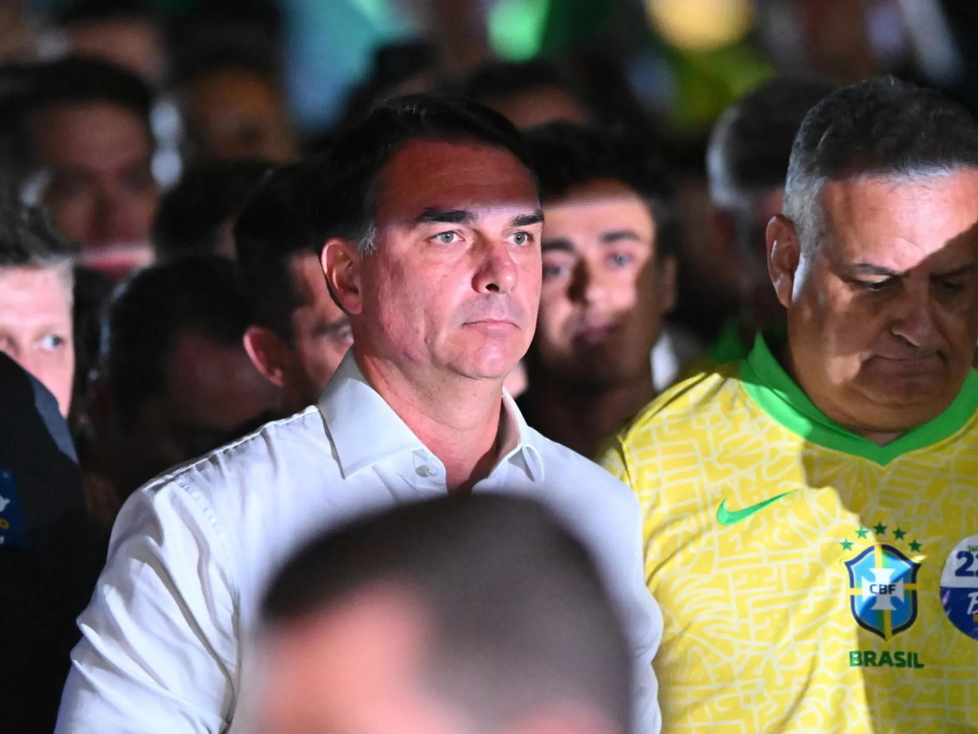 Leggi l'articolo: "Bolsonaro sparito", voci-choc. Ma è andato negli Stati Uniti