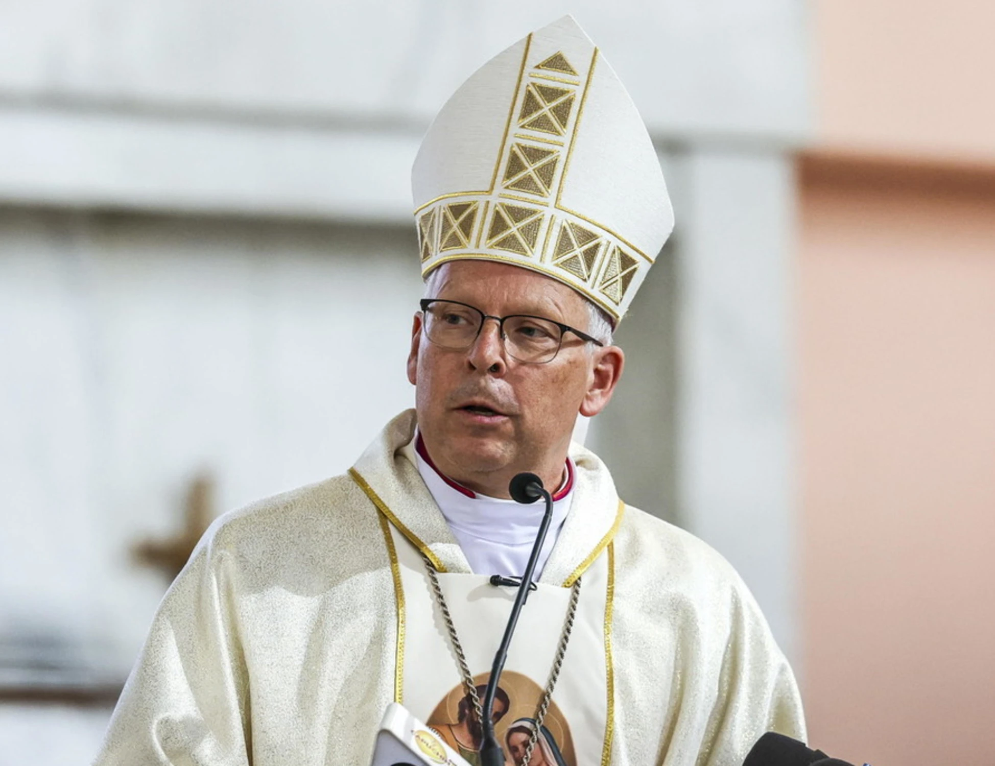 AfD, la mossa del nunzio pontificio a Berlino scuote la chiesa