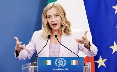 Giorgia Meloni, il retroscena: lodata all'estero perché tiene unito l'Occidente