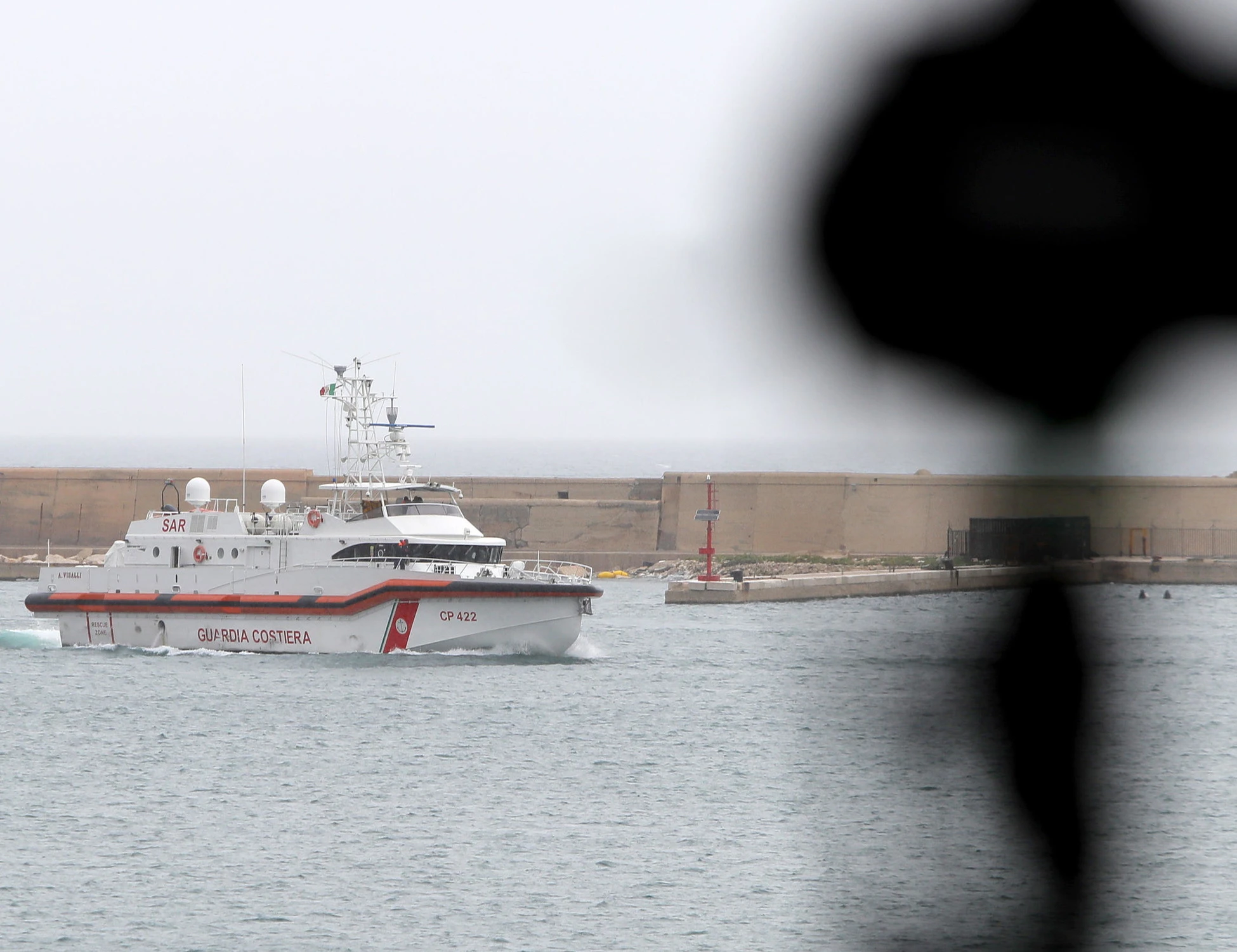 Centri in Albania, nuovo blitz delle toghe: "Dubbi sulla legittimità"