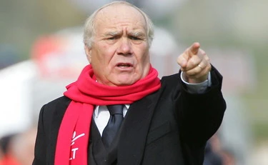 Nedo Sonetti: "Ero un mister duro ma leale Hubner fumava di nascosto, sotto la doccia picchiai un big"