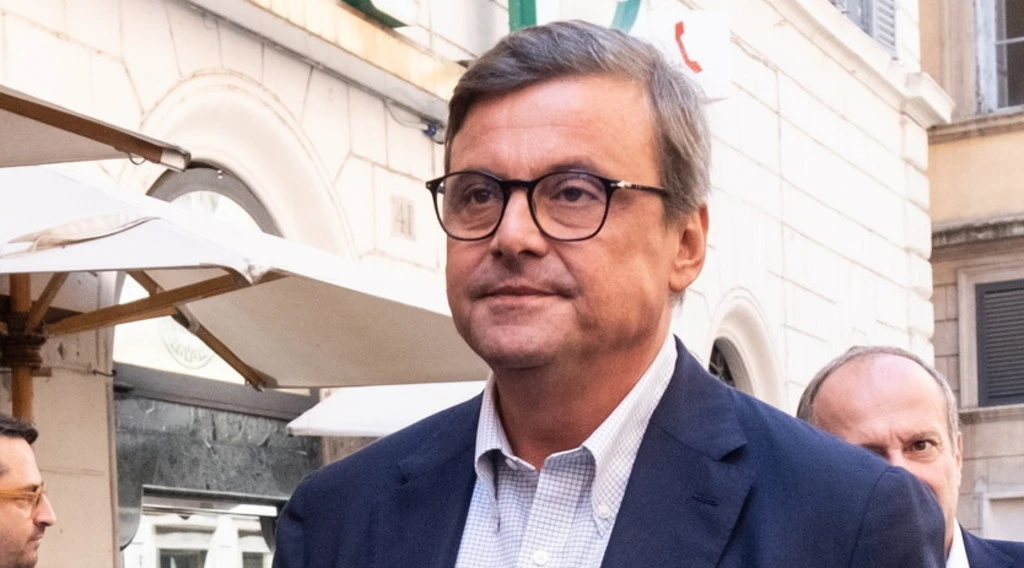 Calenda dopo il vertice con Letta: "Se l'alleanza regge?". E i Verdi dicono sì al Pd