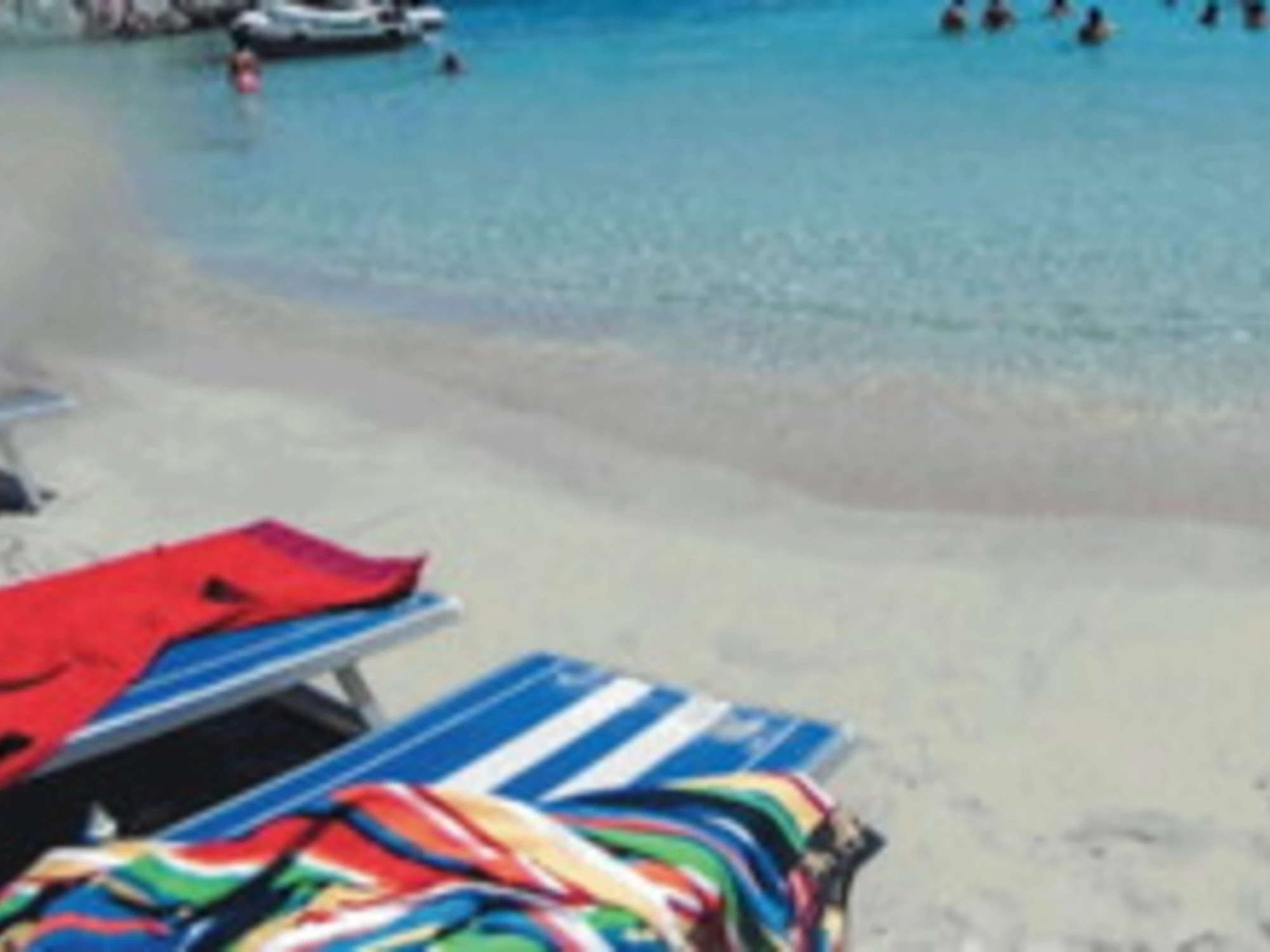 Spiagge, la mappa dei prezzi folli: quanto costano gli ombrelloni