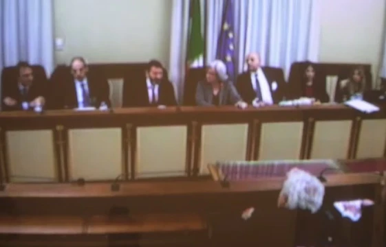 Rosy Bindi contro Ignazio Marino, scontro in diretta: "La mafia a Roma anche nella tua giunta. Perché non hai indagato su Buzzi?"