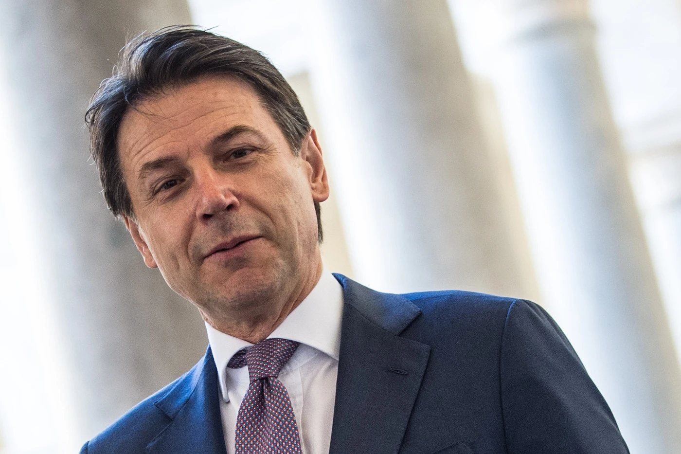 Giuseppe Conte boccia il reddito di cittadinanza: la clamorosa ammissione di colpa