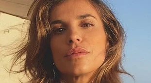 Elisabetta Canalis? Beccata così al tramonto: al lato della strada... una particolare meraviglia