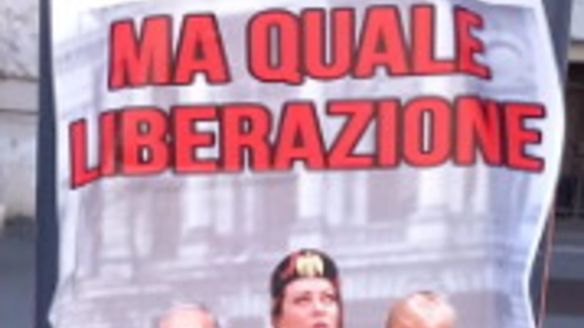 25 aprile, il manifesto-choc contro Giorgia Meloni: "Il fascismo è in ogni nazione"