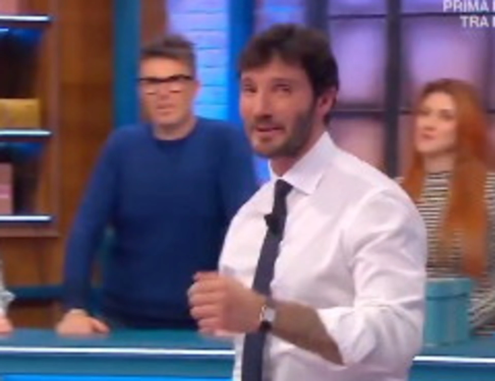 Affari tuoi, crisi-De Martino senza Ballerina? "Guardatelo..."