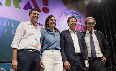 I redditi dei politici, quanto dichiarano Schlein, Fratoianni e Bonelli. Conte muto