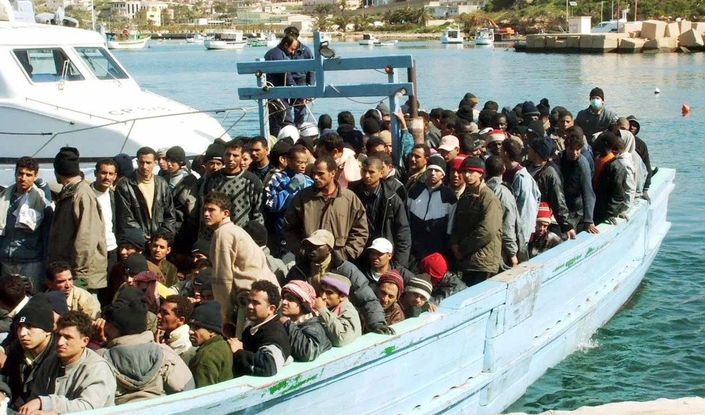 Immigrazione, L'Europarlamento: "Modificate la Bossi-Fini"