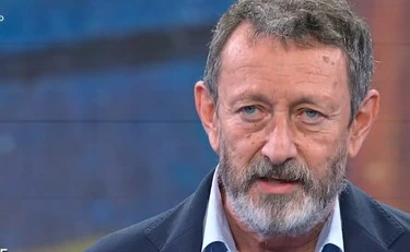 Michele Serra dopo trent'anni scopre gli errori delle gazzette delle Procure