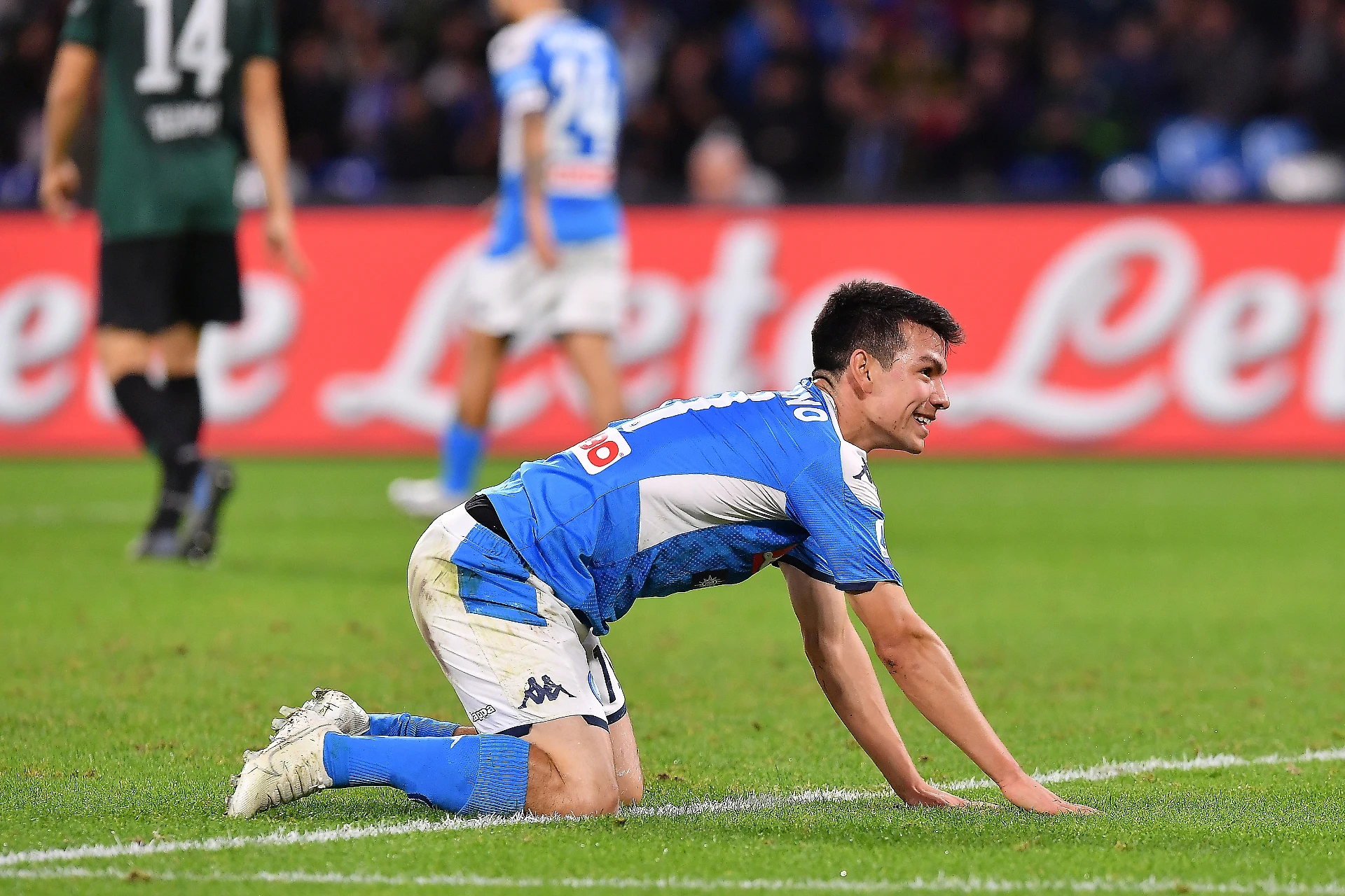 Il Napoli sprofonda, la crisi continua. Il Bologna vince 2-1 al San Paolo e mette nei guai Ancelotti