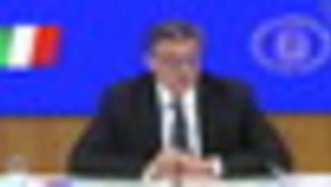 Carburanti, Giorgetti: sconto sul gasolio per 17 cent fino 6 agosto