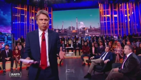 Quarta Repubblica, Nicola Porro attacca ancora Carola Rackete: "Un teatrino insopportabile"
