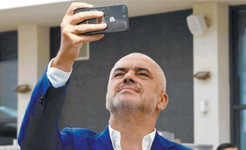 Edi Rama, il premier dell'Albania a Pietro Senaldi: "Salvini ha ragione sui migranti. Europa, basta ipocrisia"