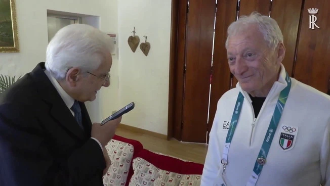 Mattarella chiama Arianna Fontana dopo l'oro "Squadra formidabile"