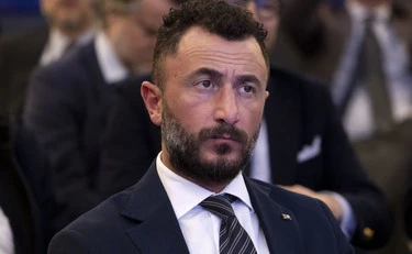 Emanuele Pozzolo finisce fuori strada col Suv nel Biellese: positivo all'alcoltest