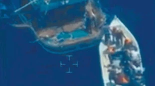 Ong, il trucco dei "barchini alla deriva": le foto che svelano la farsa