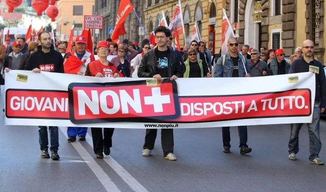Disoccupazione giovanile, è recordUn ragazzo su tre è senza lavoromai così male dal 1992