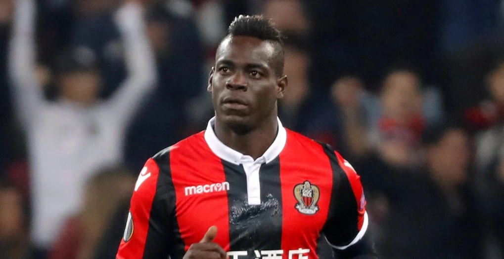 La rabbia di Balotelli: "Non capisco la mia esclusione in Nazionale. Ritorno a Milano? Andrei all'Inter, non al Milan ora"