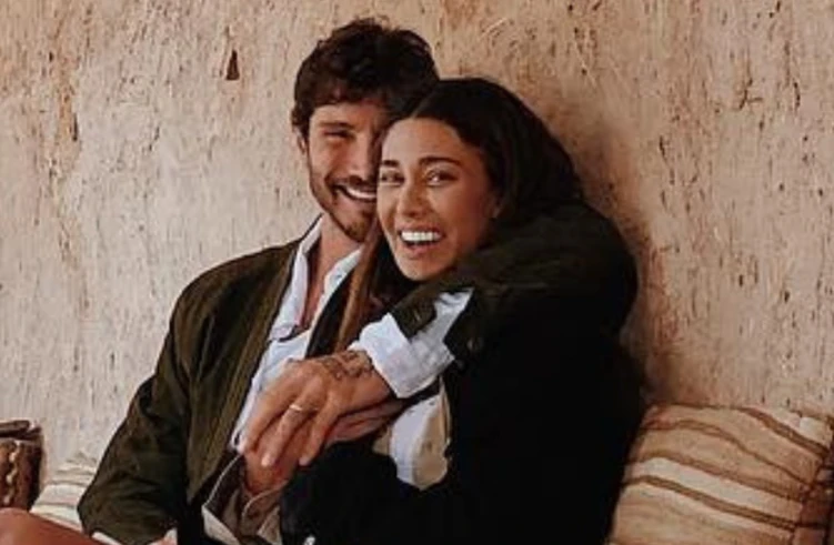 Belen Rodriguez e Stefano De Martino, "ecco il sesso del secondo figlio". Siamo a questo punto