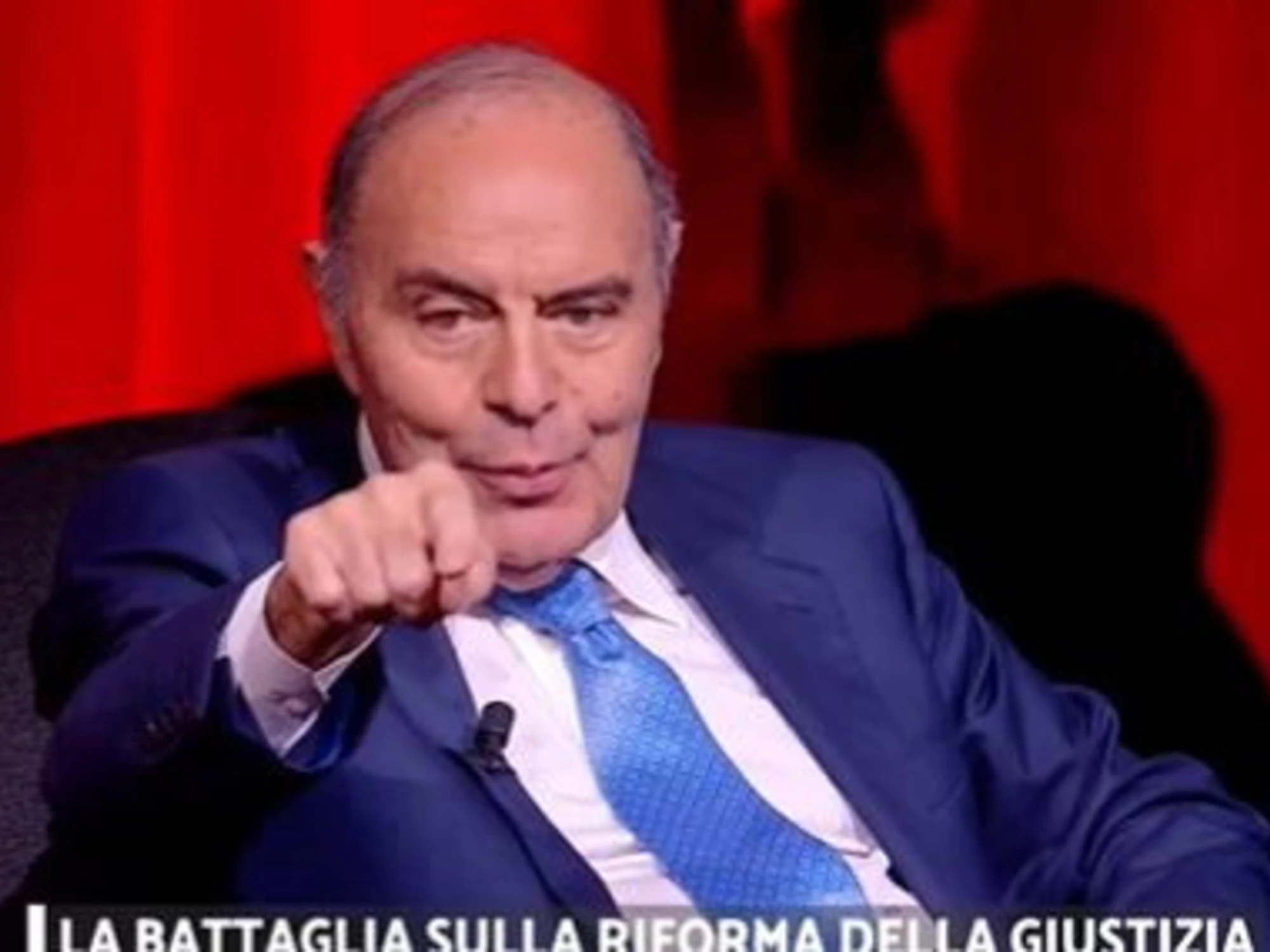 Quarta Repubblica, Bruno Vespa gela le toghe rosse: "Quanti alla forca così?"