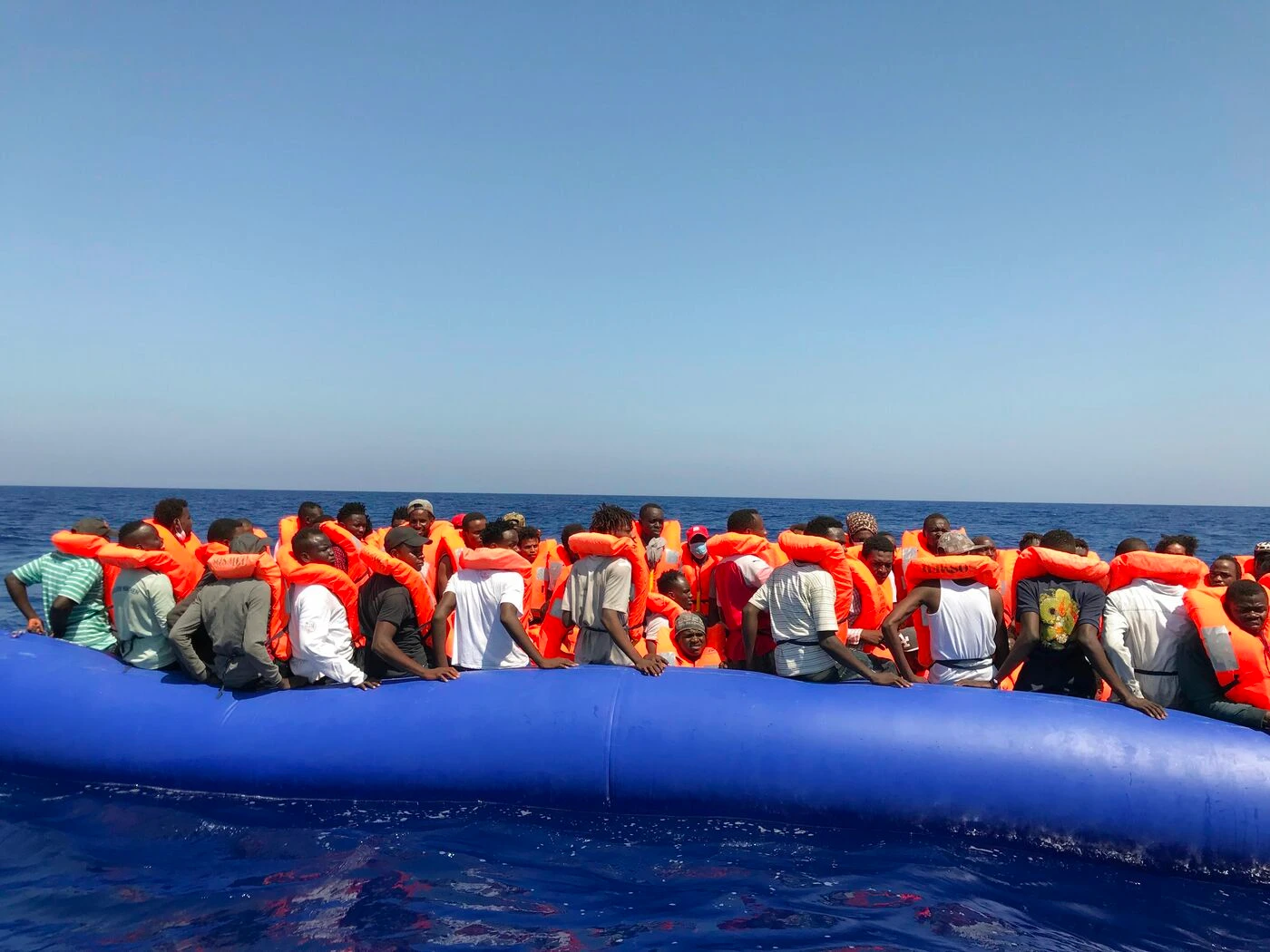 Ocean Viking, arrestati due scafisti a bordo: fondamentali le testimonianze dei profughi
